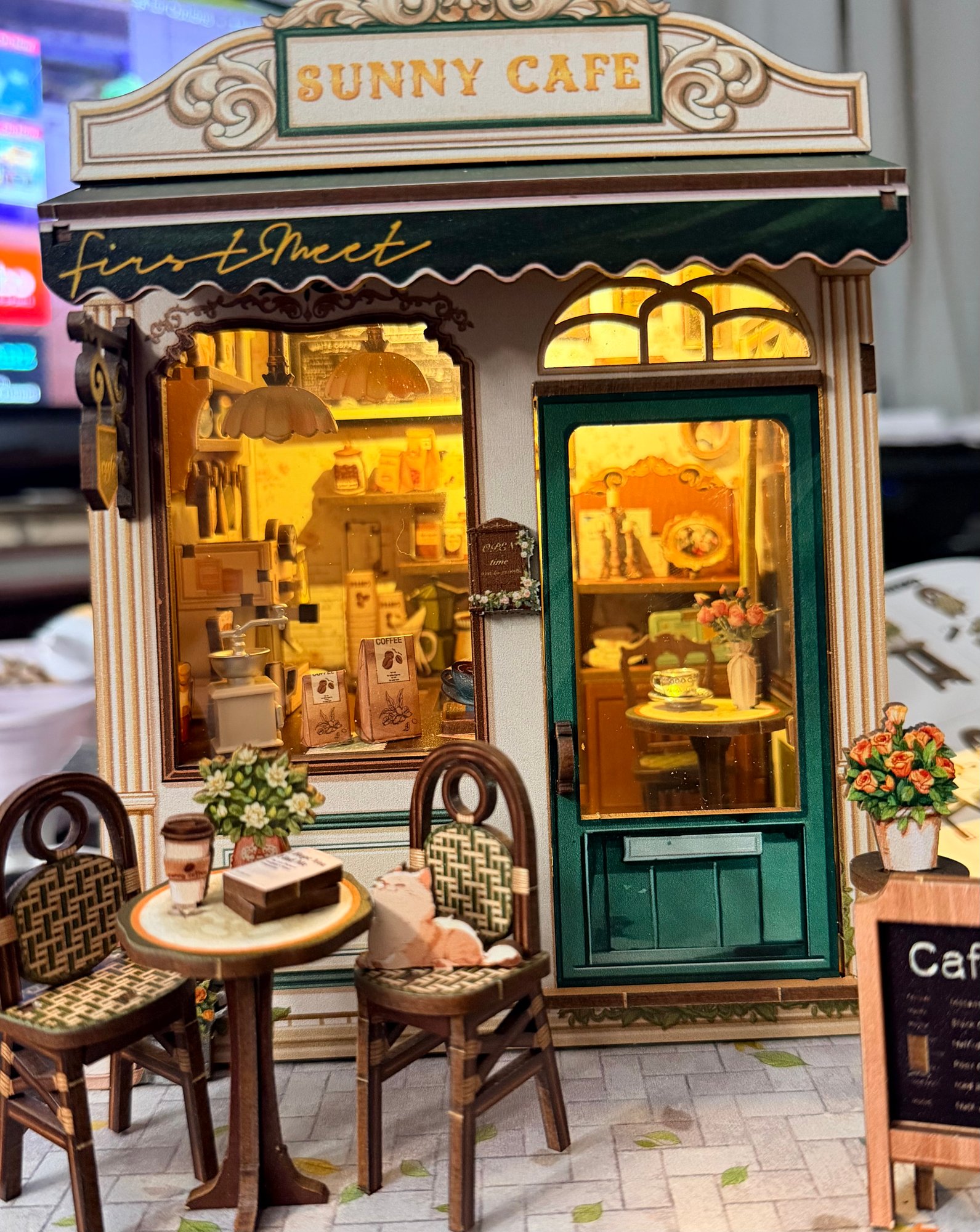 Sunny Cafe